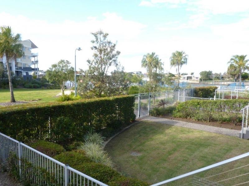 5/51 Grand Parade, Kawana Island QLD 4575