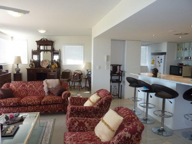 42/51 Grand Parade, Kawana Island QLD 4575