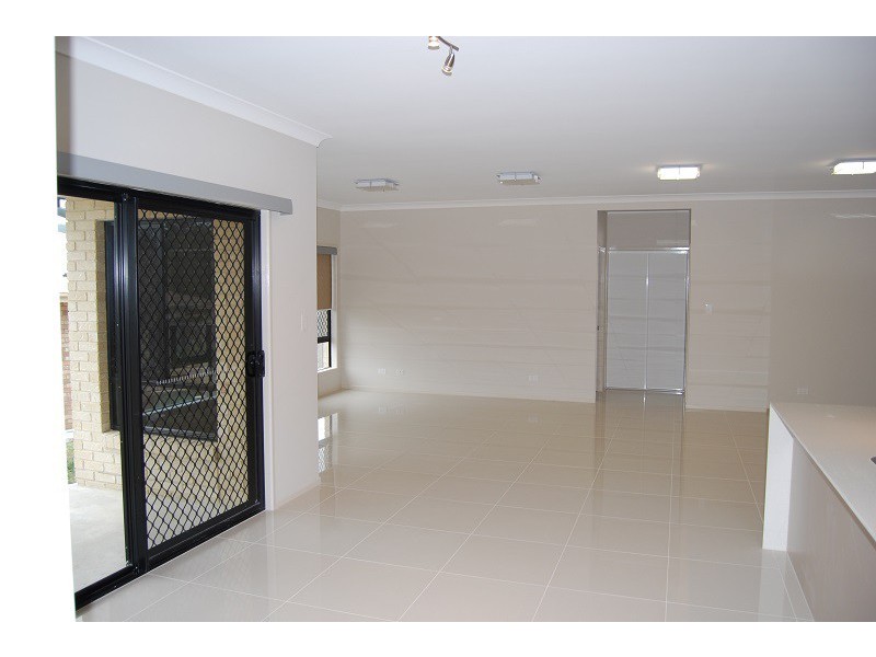 120 Cedar Creek Road, Upper Kedron QLD 4055