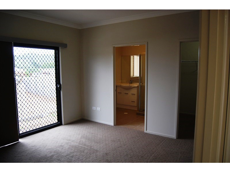 120 Cedar Creek Road, Upper Kedron QLD 4055