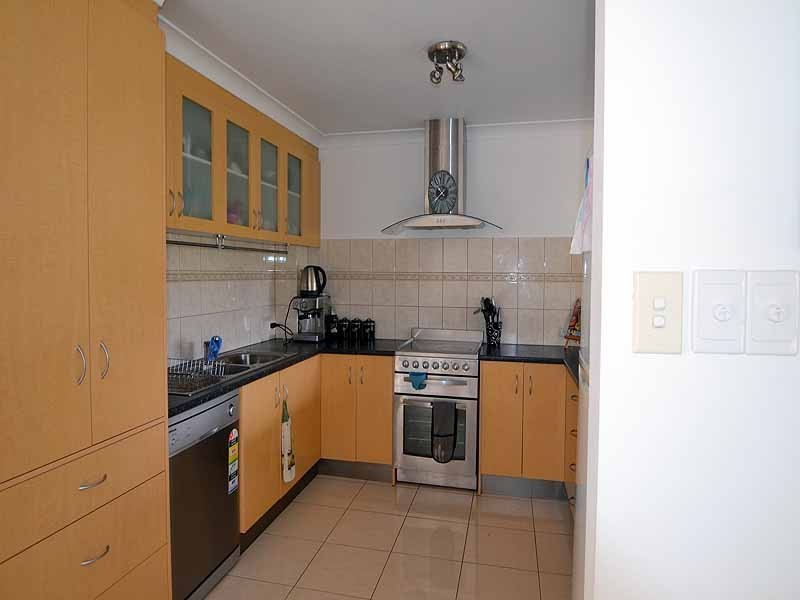 1020/6 Crestridge Crescent, Oxenford QLD 4210
