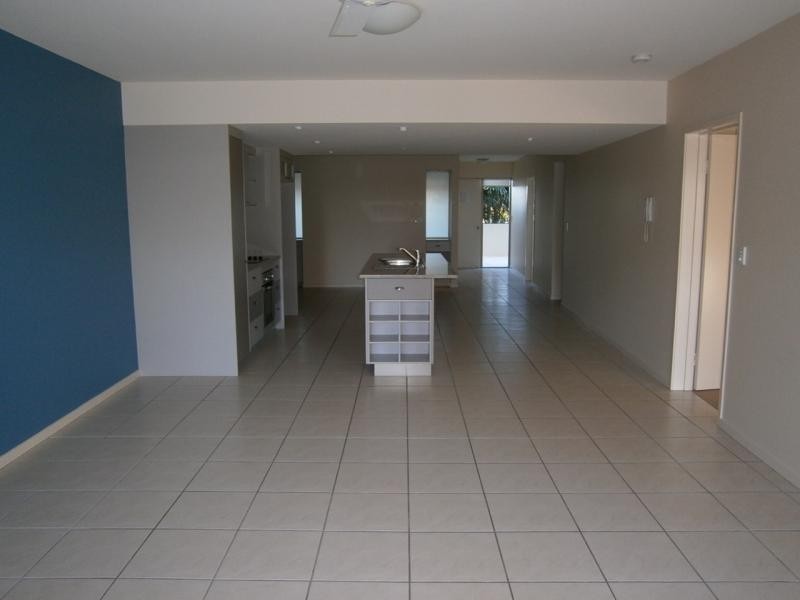 21/1 Grenada Way, Parrearra QLD 4575
