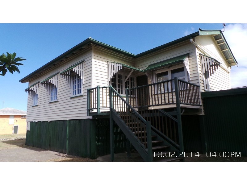 37 Alamau, Benowa QLD 4217