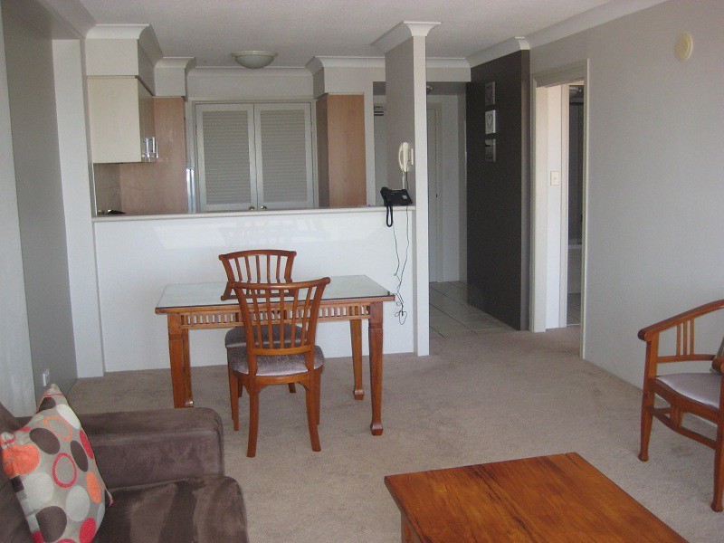 3038/2633 Gold Coast Highway, Broadbeach QLD 4218