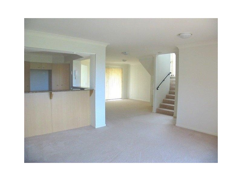 17/480 Christine Avenue, Robina QLD 4226