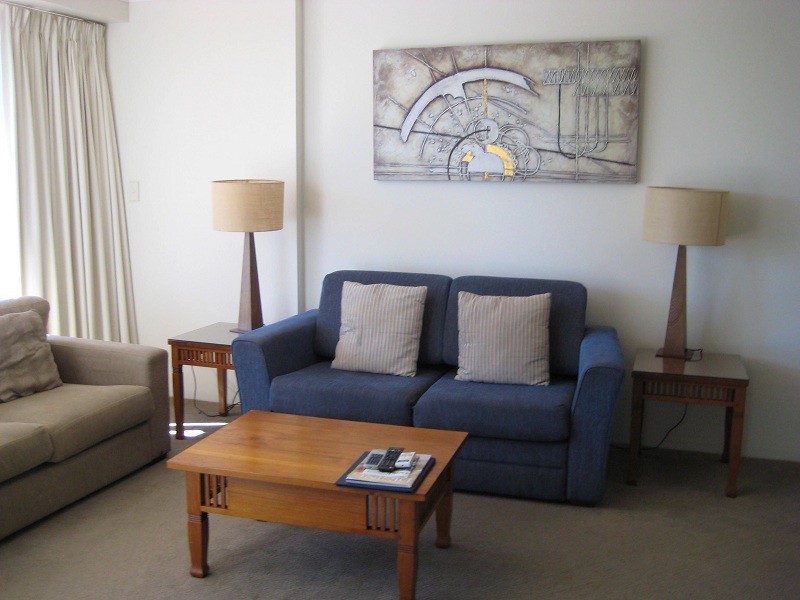 2022/2633 Gold Coast Highway, Broadbeach QLD 4218