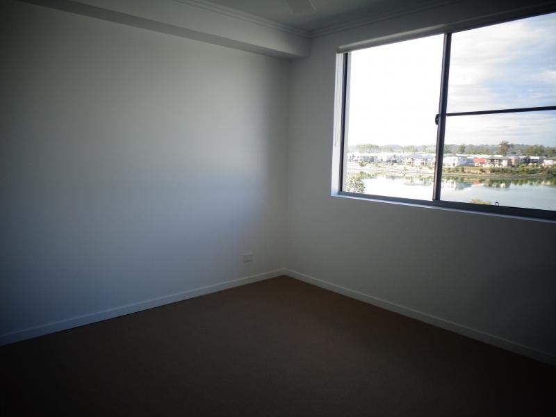 29-49 Varsity Parade, Varsity Lakes QLD 4227