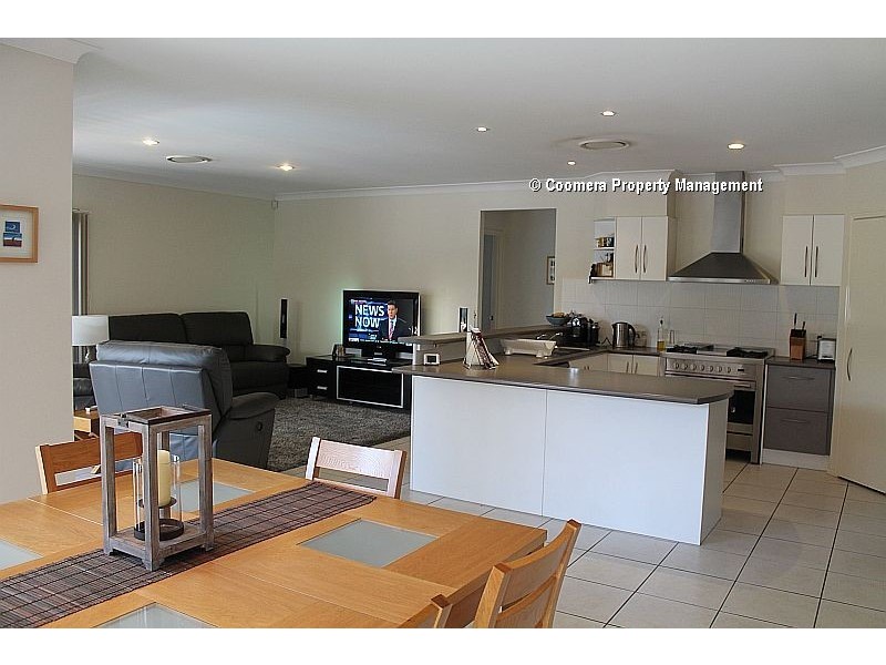 11 Bishopwood Court, Upper Coomera QLD 4209