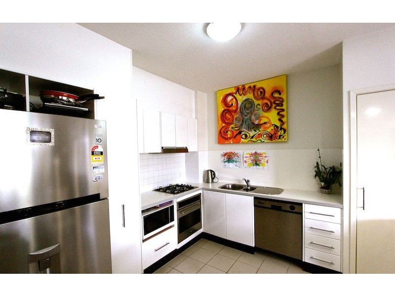 43/2 Campbell St, Toowong QLD 4066