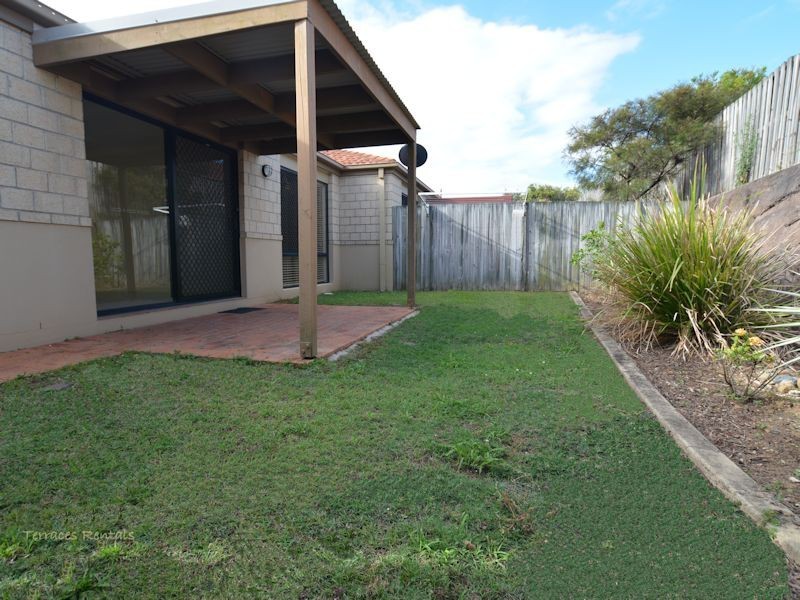 01/24 Amsonia Court,, Arundel QLD 4214