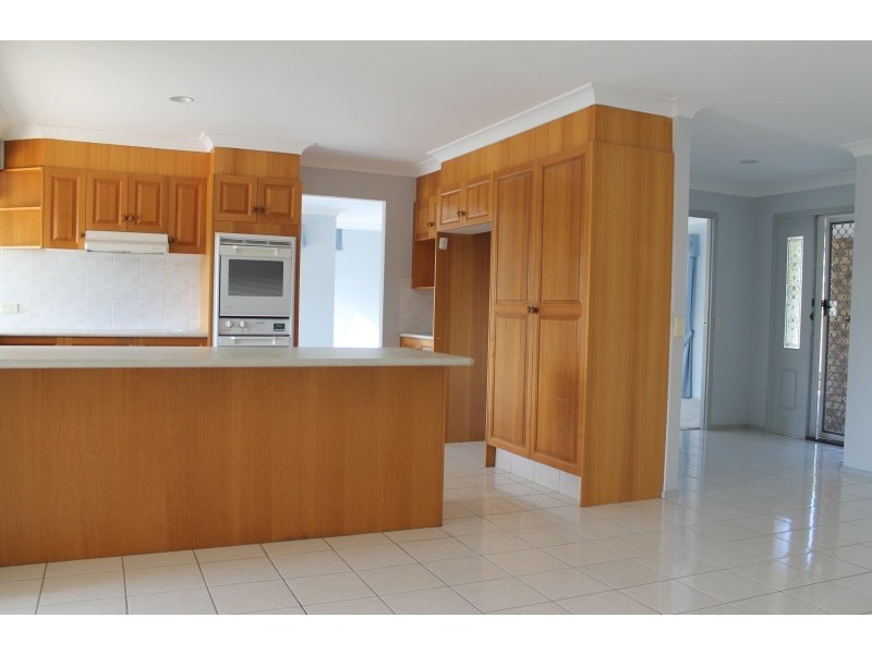 264 Nineteenth Avenue, Elanora QLD 4221