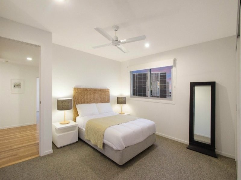 42 Boardwalk Boulevarde, Mount Coolum QLD 4573