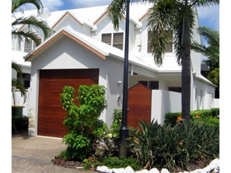 103 Salerno Street, Surfers Paradise QLD 4217