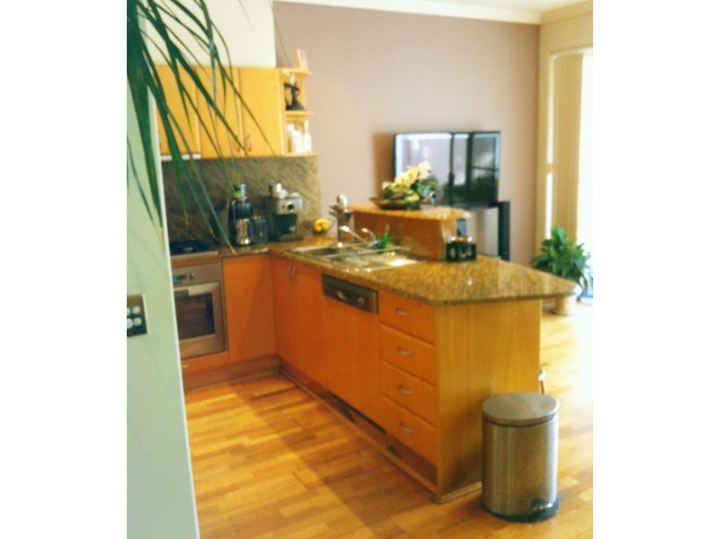 103 Salerno Street, Surfers Paradise QLD 4217