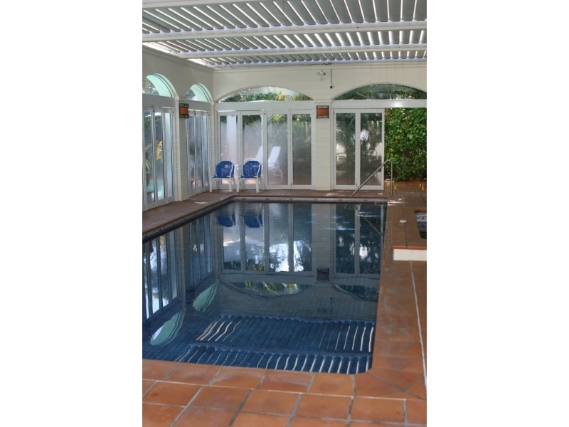 33/100 Cotlew St East, Southport QLD 4215