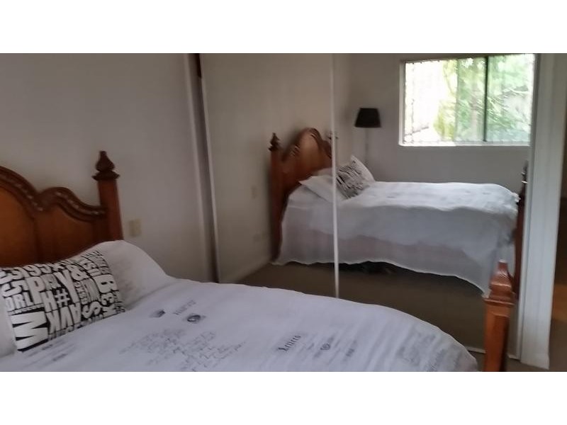 33/100 Cotlew St East, Southport QLD 4215