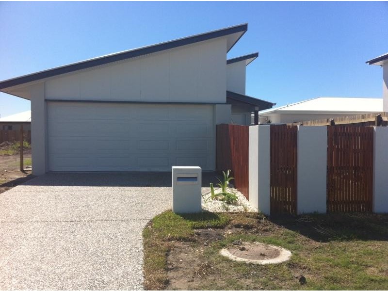 15 Cape St, Birtinya QLD 4575