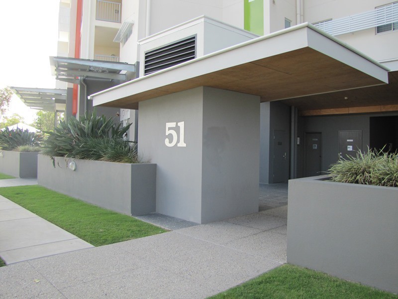 51 Playfield Street, Chermside QLD 4032