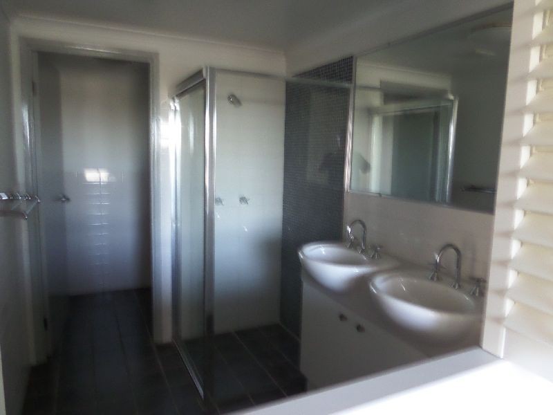 9/15 Kitchener Street., Coorparoo QLD 4151