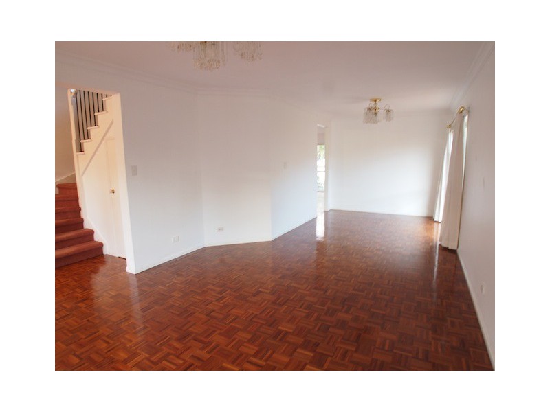 1 Poeppel Place, Helensvale QLD 4212