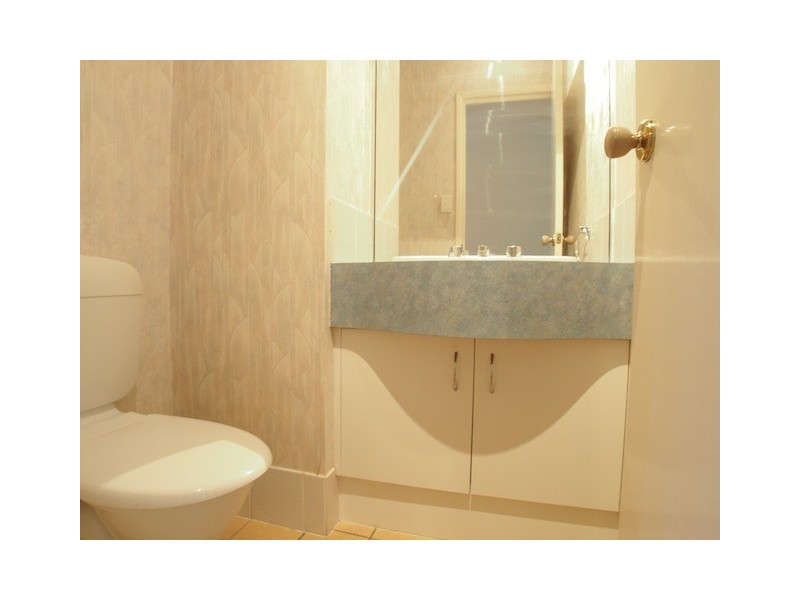 1 Poeppel Place, Helensvale QLD 4212