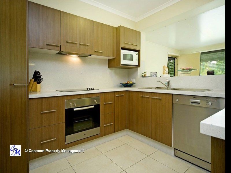 11 River Oak Drive, Helensvale QLD 4212