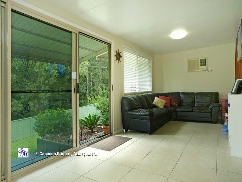 11 River Oak Drive, Helensvale QLD 4212