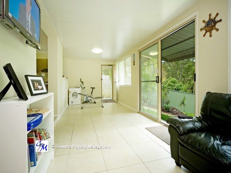 11 River Oak Drive, Helensvale QLD 4212