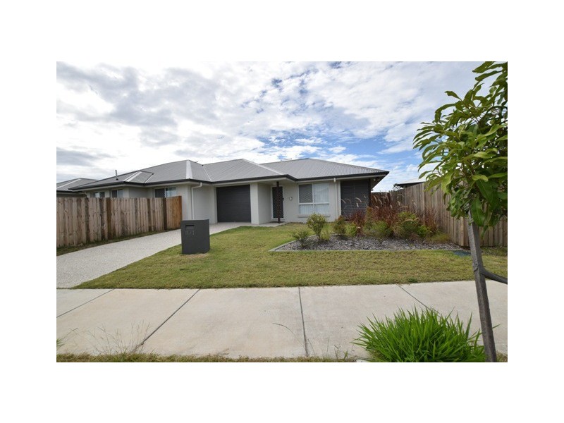 2/13 Oriole, Griffin QLD 4503