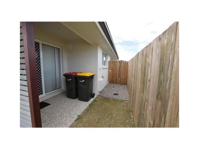 2/13 Oriole, Griffin QLD 4503