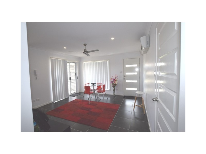 2/13 Oriole, Griffin QLD 4503