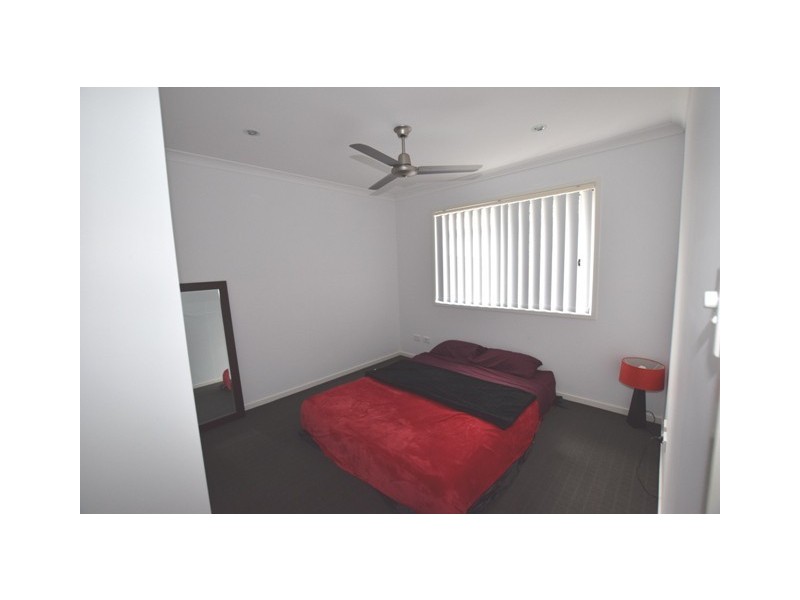 2/13 Oriole, Griffin QLD 4503