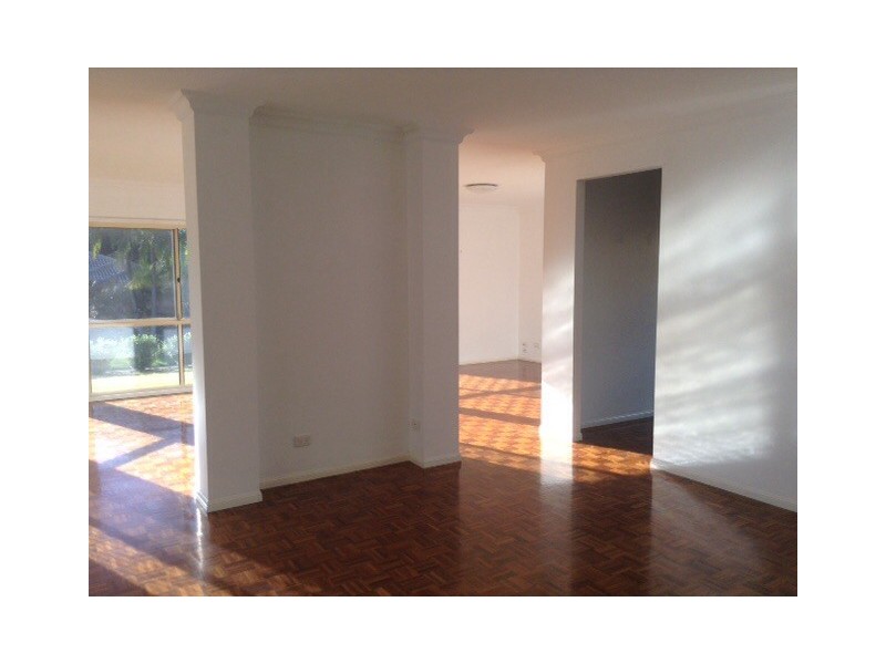 1 Poeppel Place, Helensvale QLD 4212
