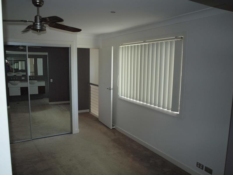 7/19 Carina Peak Drive, Varsity Lakes QLD 4227