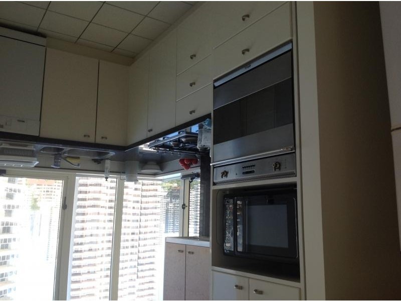 1 Lennie Avenue, Main Beach QLD 4217