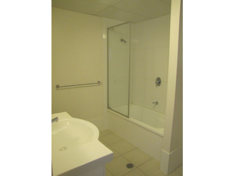 988/51 Playfield Street, Chermside QLD 4032