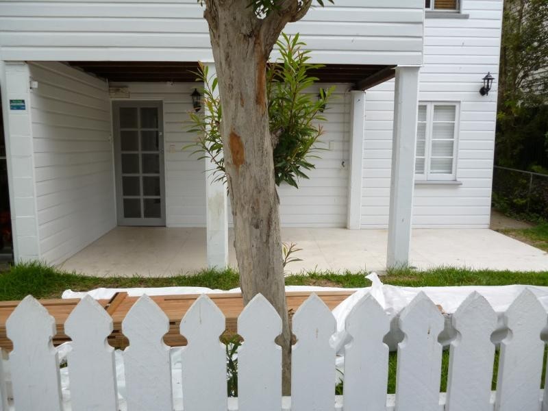 19/19 Explorer Street, Toowong QLD 4066