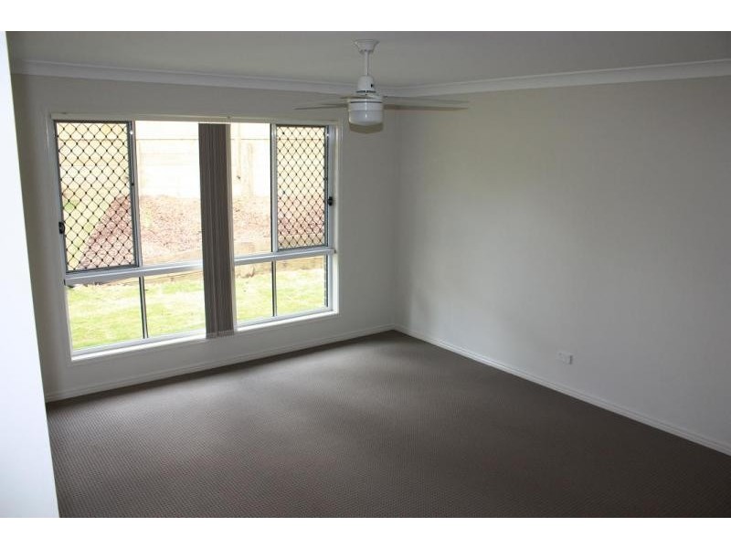 14 Forest Oak Court, Chuwar QLD 4306