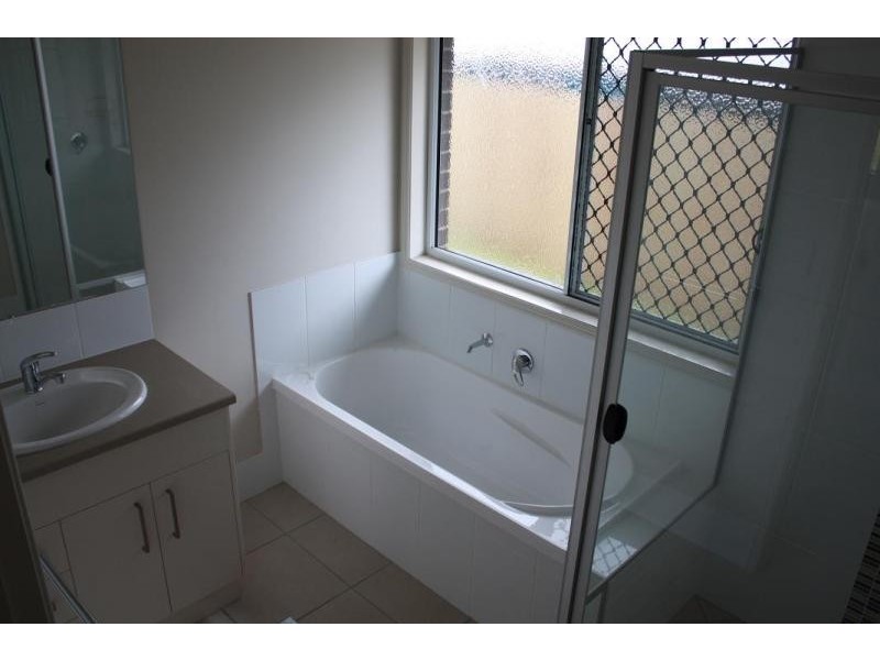 14 Forest Oak Court, Chuwar QLD 4306