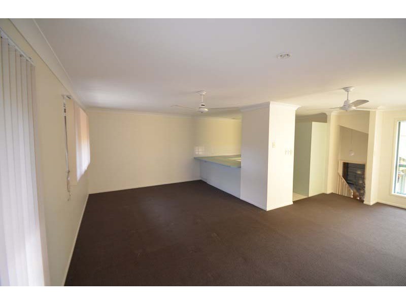 */6 Crestridge Crescent, Oxenford QLD 4210