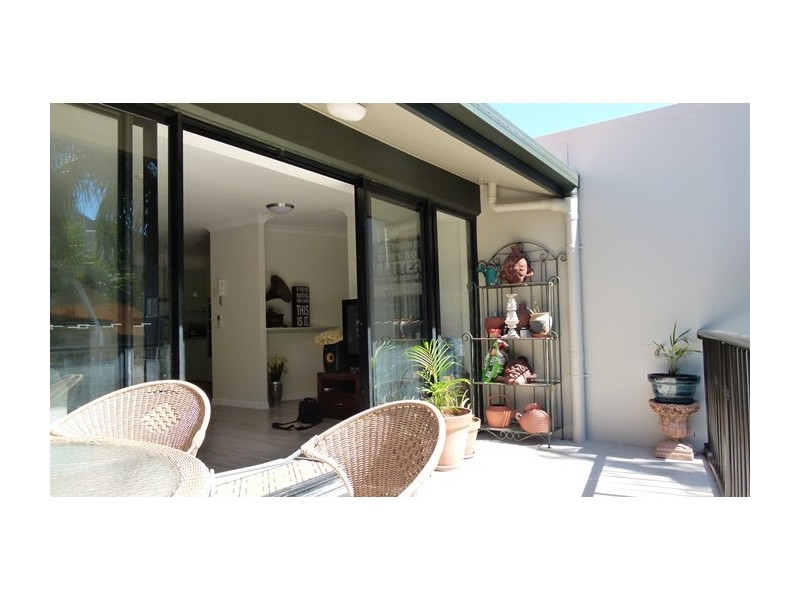 30/1 Great Hall Dve, Nobby Beach QLD 4218