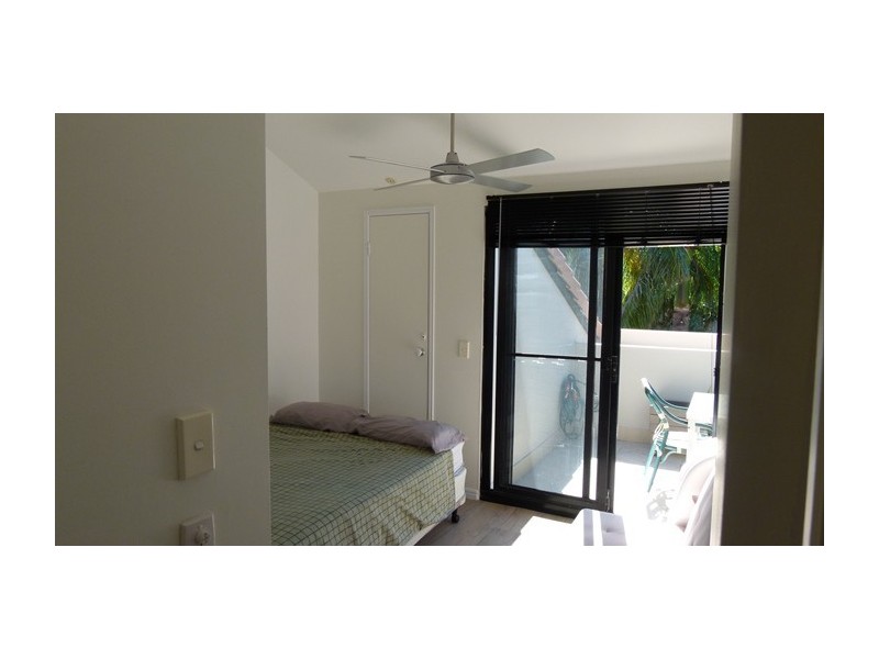 30/1 Great Hall Dve, Nobby Beach QLD 4218