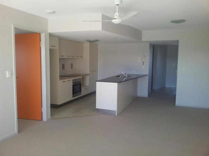 66/10 Grand Parade, Kawana Island QLD 4575