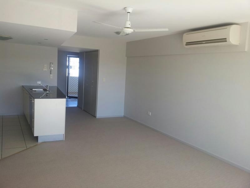 66/10 Grand Parade, Kawana Island QLD 4575