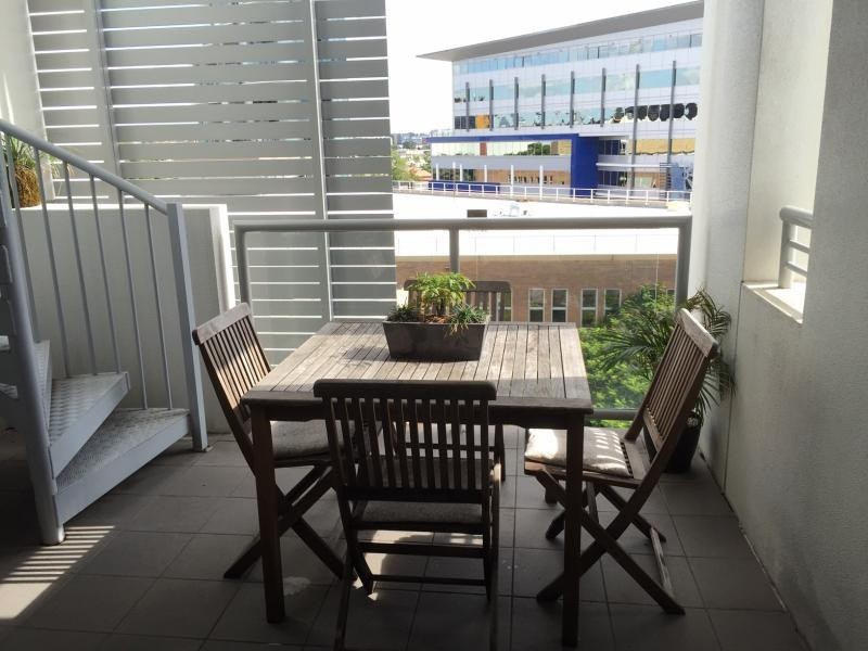 S10/8 Cordelia st, South Brisbane QLD 4101