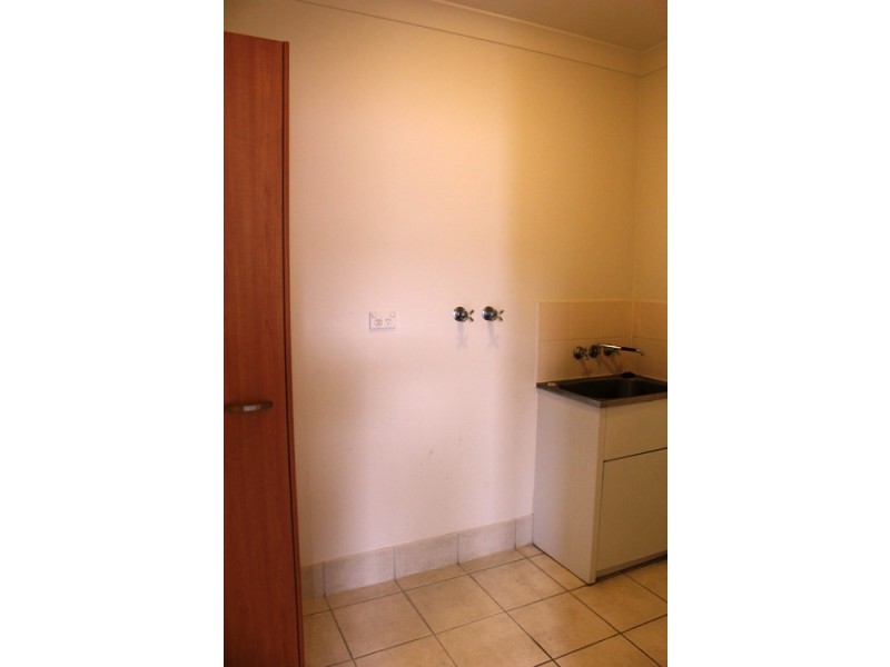 72 Greenway Cct, Mount Ommaney QLD 4074