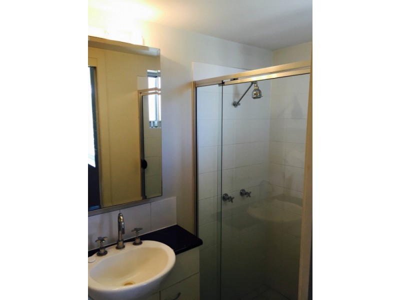 02/100 Bowen Street, Spring Hill QLD 4000