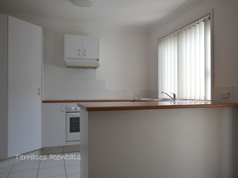 1c/24 Amsonia Court,, Arundel QLD 4214