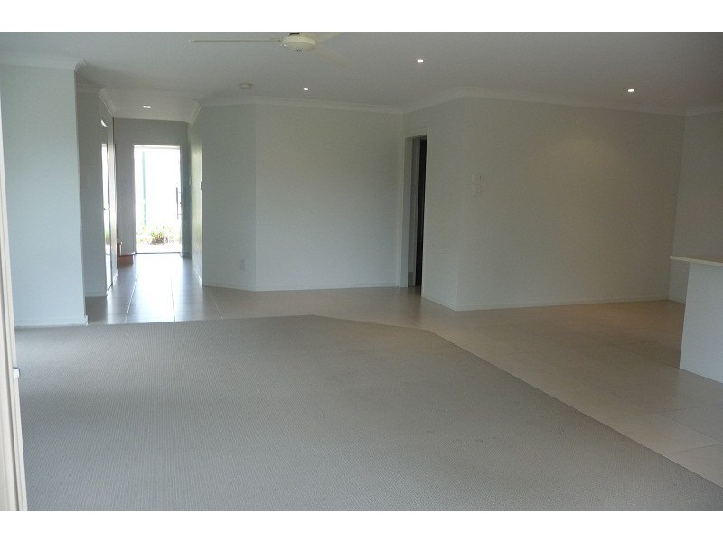 49/302 College Road, Karana Downs QLD 4306