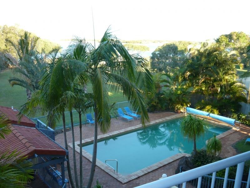 10/3 Landsborough Parade, Caloundra QLD 4551